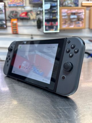 Nintendo Switch (HAC-001(01))