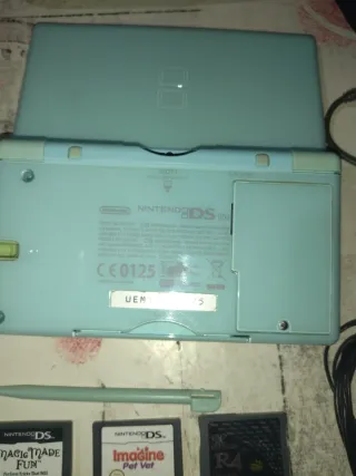 Nintendo DS Lite Azul + Accesorios muy buen precio