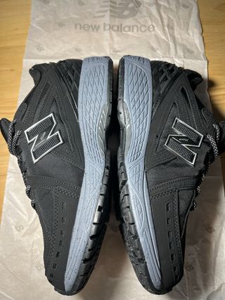 New Balance 1906R Negro/Gris