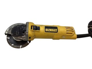 radial dewalt dwe4050-qs