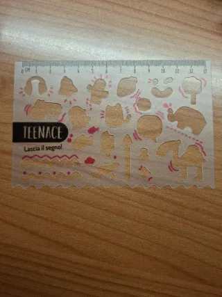 Cancelleria assortita per scuola e ufficio