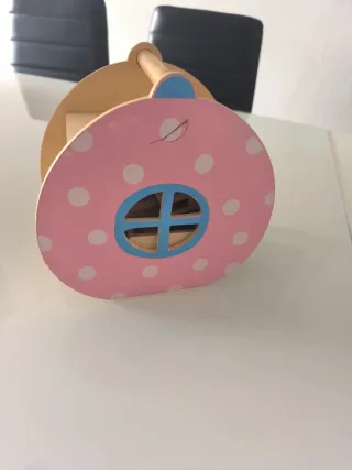 Juguete infantil de madera con cajones