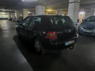 Volkswagen Golf 2003