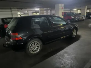 Volkswagen Golf 2003