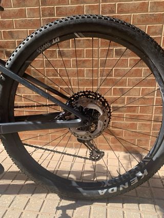 Orbea Oiz Carbono. Talla L. Kashima. XT. DT Swiss