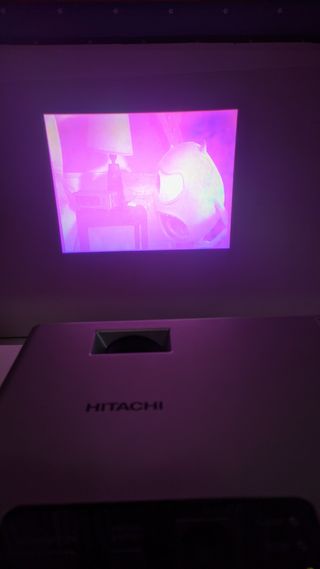 Proyector Hitachi CP-RX70 XGA Pantalla Rosa (LEED)