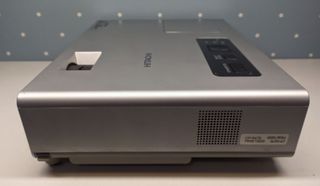 Proyector Hitachi CP-RX70 XGA Pantalla Rosa (LEED)