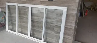 Ventanal aluminio blanco 4 hojas