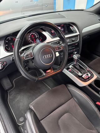 AUDI A4 2.0 TDI clean die multit S line ed