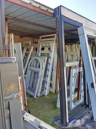 Ventanas de PVC y aluminio de segunda mano