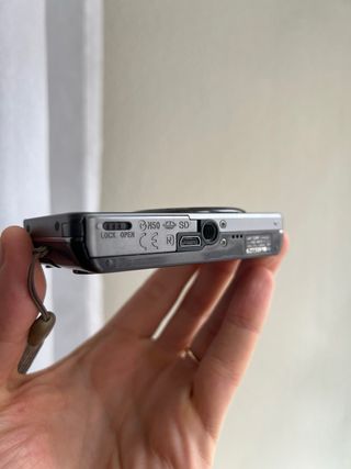 Sony Cybershot DSC W570 Cámara Digital Gris