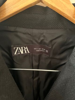 Abrigo corto lana Zara negro