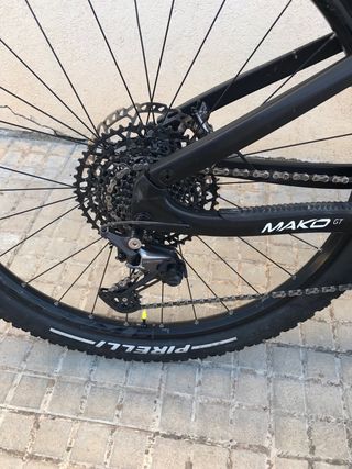 Bicicleta Eléctrica Berria Mako GT