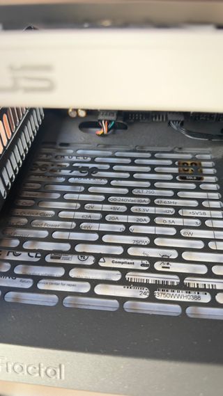 PC Gamer i7-14700KF · RTX 4070 Super 32GB · 2TB