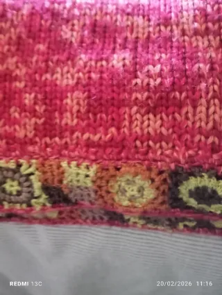 Vestido de punto rosa con flores