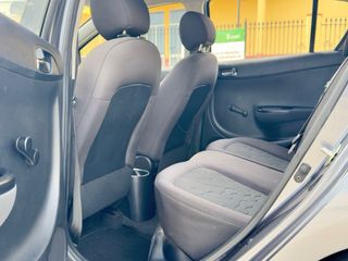 Hyundai i20 procedente de persona mayor