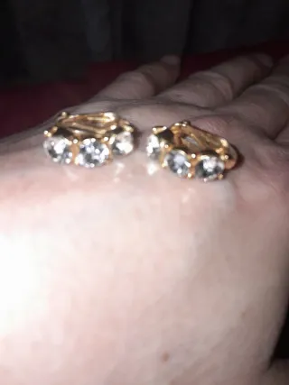 Pendientes oro acero con piedras blancas