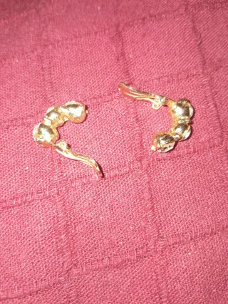 Pendientes oro acero con piedras blancas