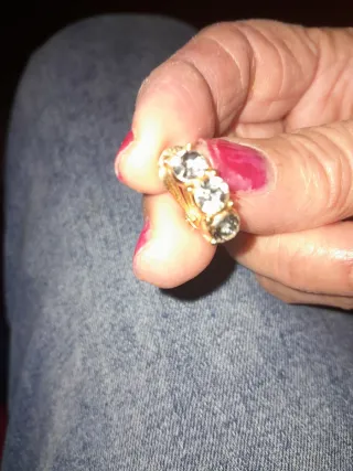 Pendientes oro acero con piedras blancas