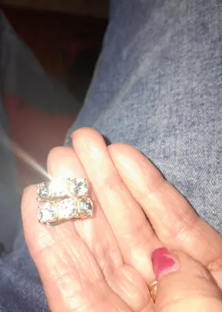 Pendientes oro acero con piedras blancas