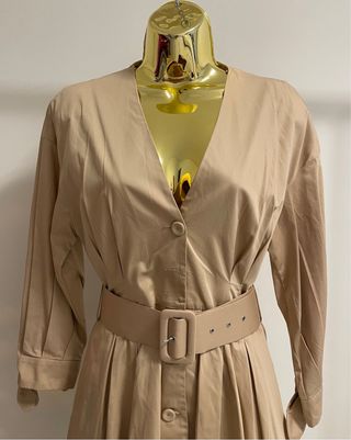 Vestido Zara bege com cinto