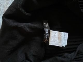 Top negro manga larga cuello polo