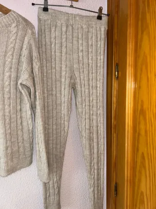 Conjunto punto beige talla única