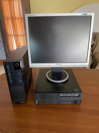 Ordenadores Sobremesa Lenovo y Pantalla Samsung