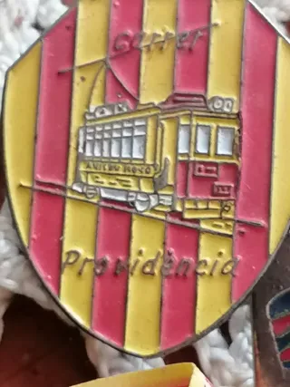 Lote de 7 pines Sant Jordi