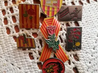 Lote de 7 pines Sant Jordi