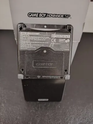 Game Boy Advance SP Negra con Caja