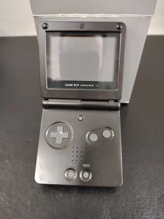 Game Boy Advance SP Negra con Caja