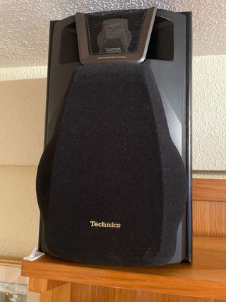 Equipo de sonido Technics negro con dos altavoces