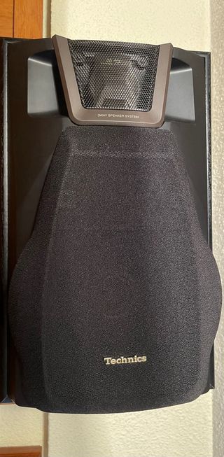 Equipo de sonido Technics negro con dos altavoces