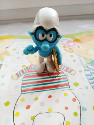 Lote 3 Pitufos y 1 Bulldog.