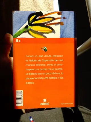 Libro de texto de la caperucita y la abuela feroz.