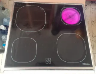 Horno y vitrocerámica marca Balay