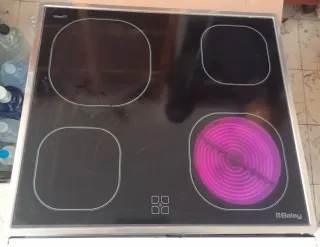 Horno y vitrocerámica marca Balay