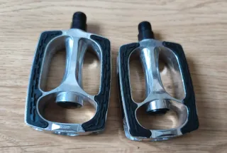 Pedali per bici da montagna riflettenti da 9/16 pollici