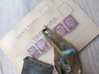 Lote Guerra Civil: Francobolli e Cartoline Postali