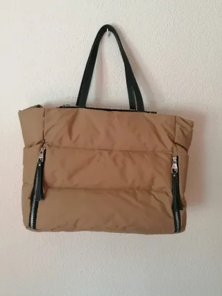 Bolso Acolchado Marrón con Cremalleras