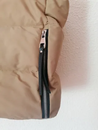 Bolso Acolchado Marrón con Cremalleras