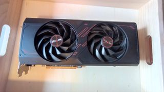 Set RAM DDR5 32GB + GPU RX 7800 XT + PSU 850 W 80+