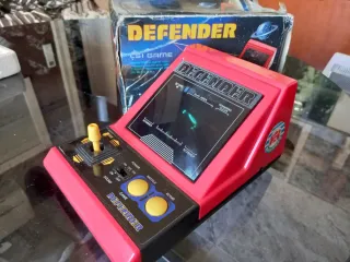 Máquina LSI Game Defender