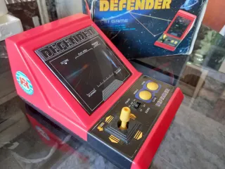 Máquina LSI Game Defender