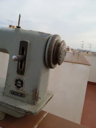 Máquina de coser industrial Alfa