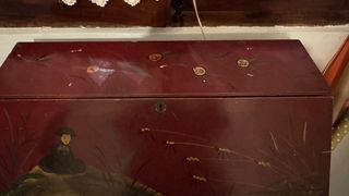 Escritorio antiguo con almacenaje