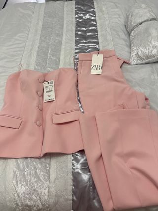 Conjunto Zara Blazer y Pantalón Rosa Talla M