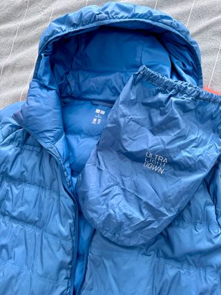 Plumas Uniqlo con capucha Talla XL