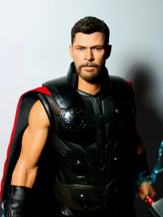Thor End Game Hot Toys
